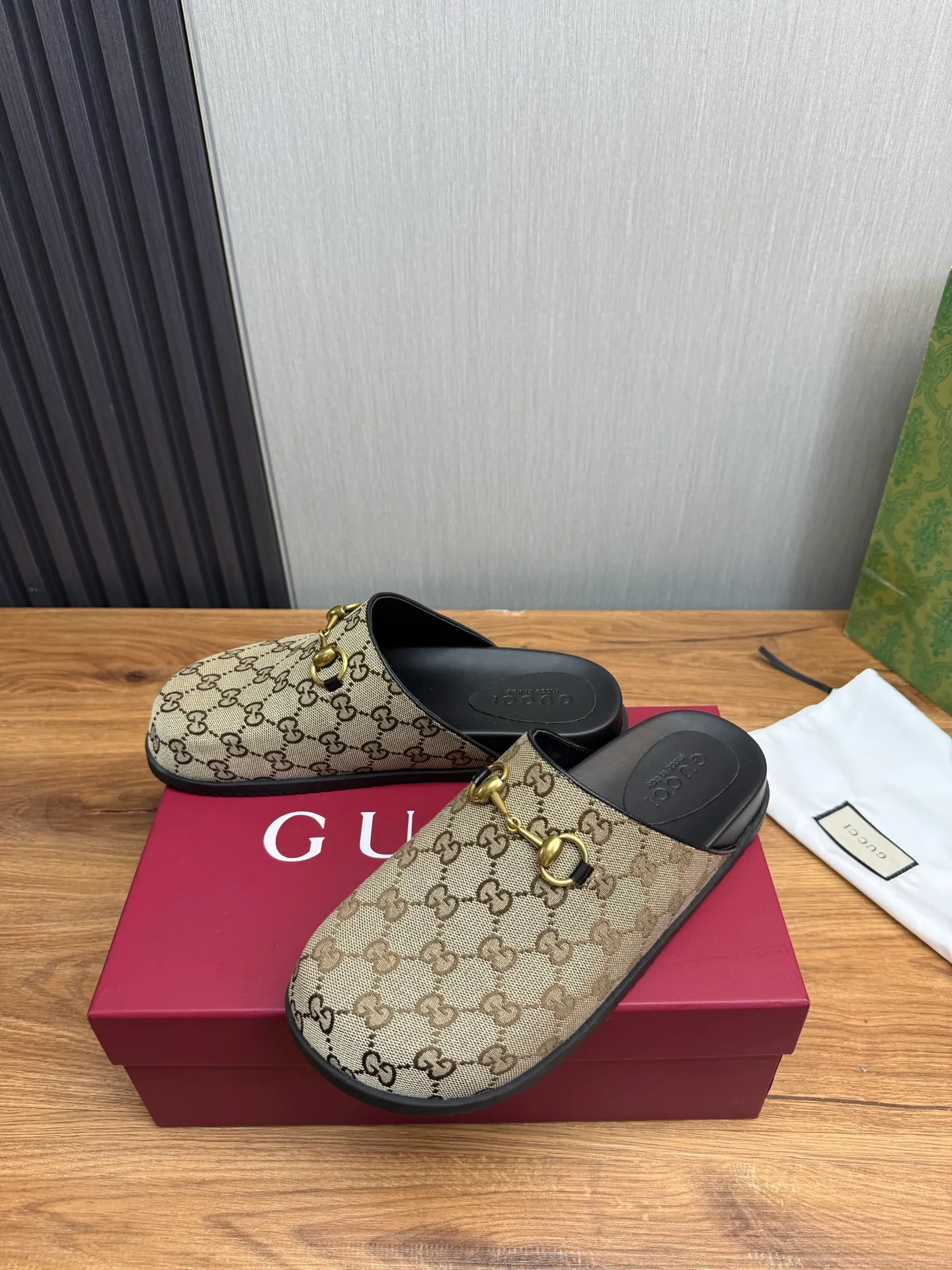 Men's men's shoes💰Pili 400💰Maoli 440💰 ＧＵＣＣＩGucci. Popular couple slippers hot sale🩷💚 🩴Official website one to one production 35-45 size 45 46 🉑️Customized!